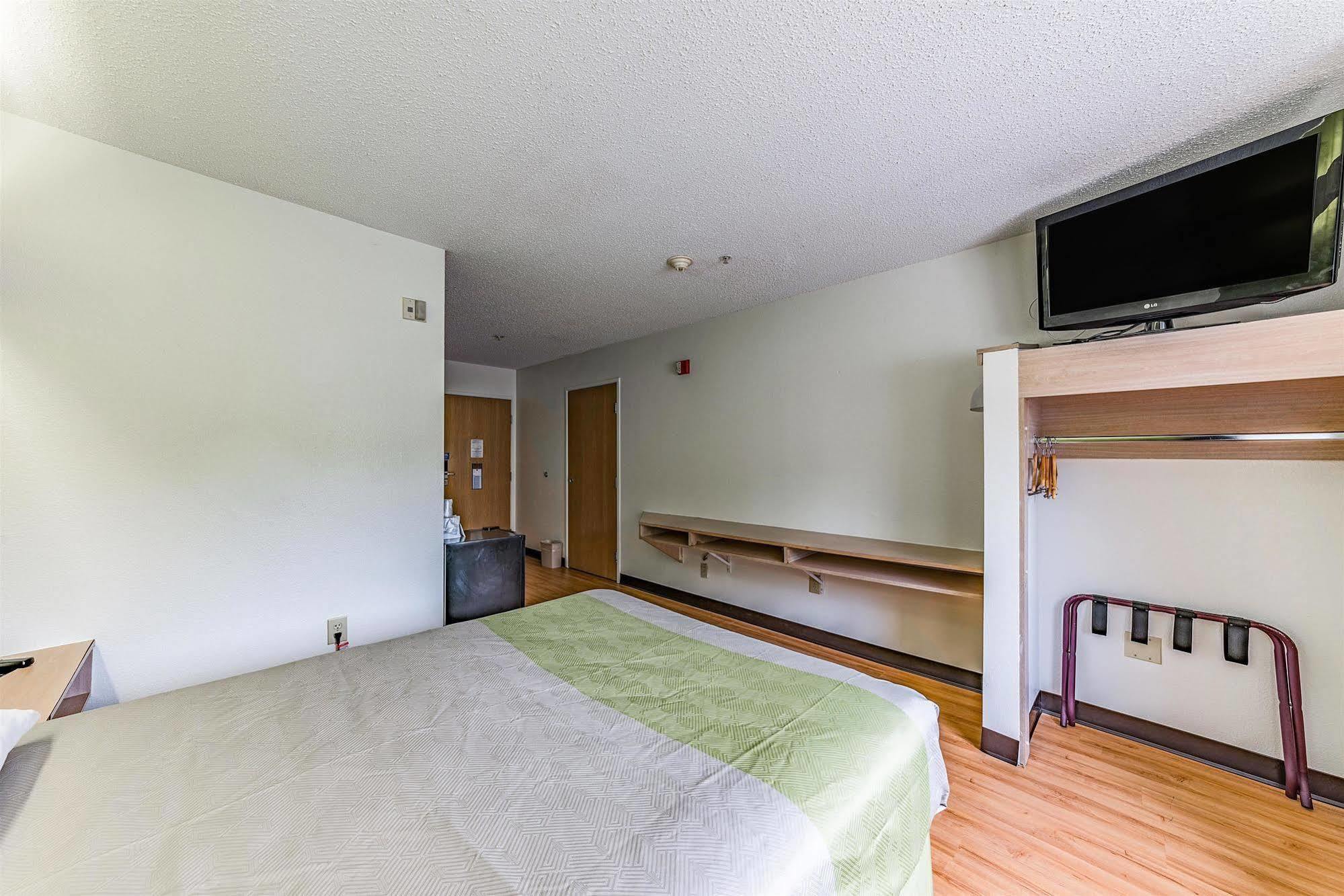 Motel 6-Charlotte, Nc - University Εξωτερικό φωτογραφία