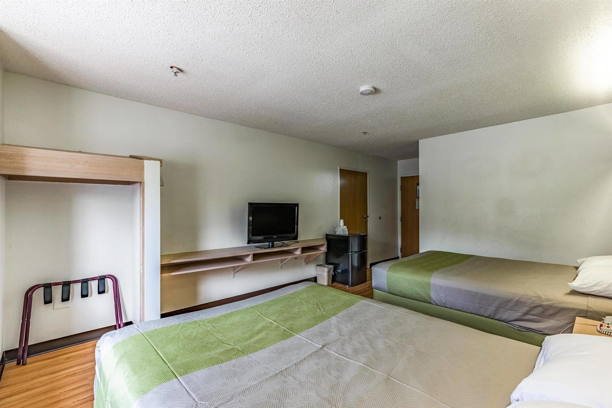 Motel 6-Charlotte, Nc - University Εξωτερικό φωτογραφία